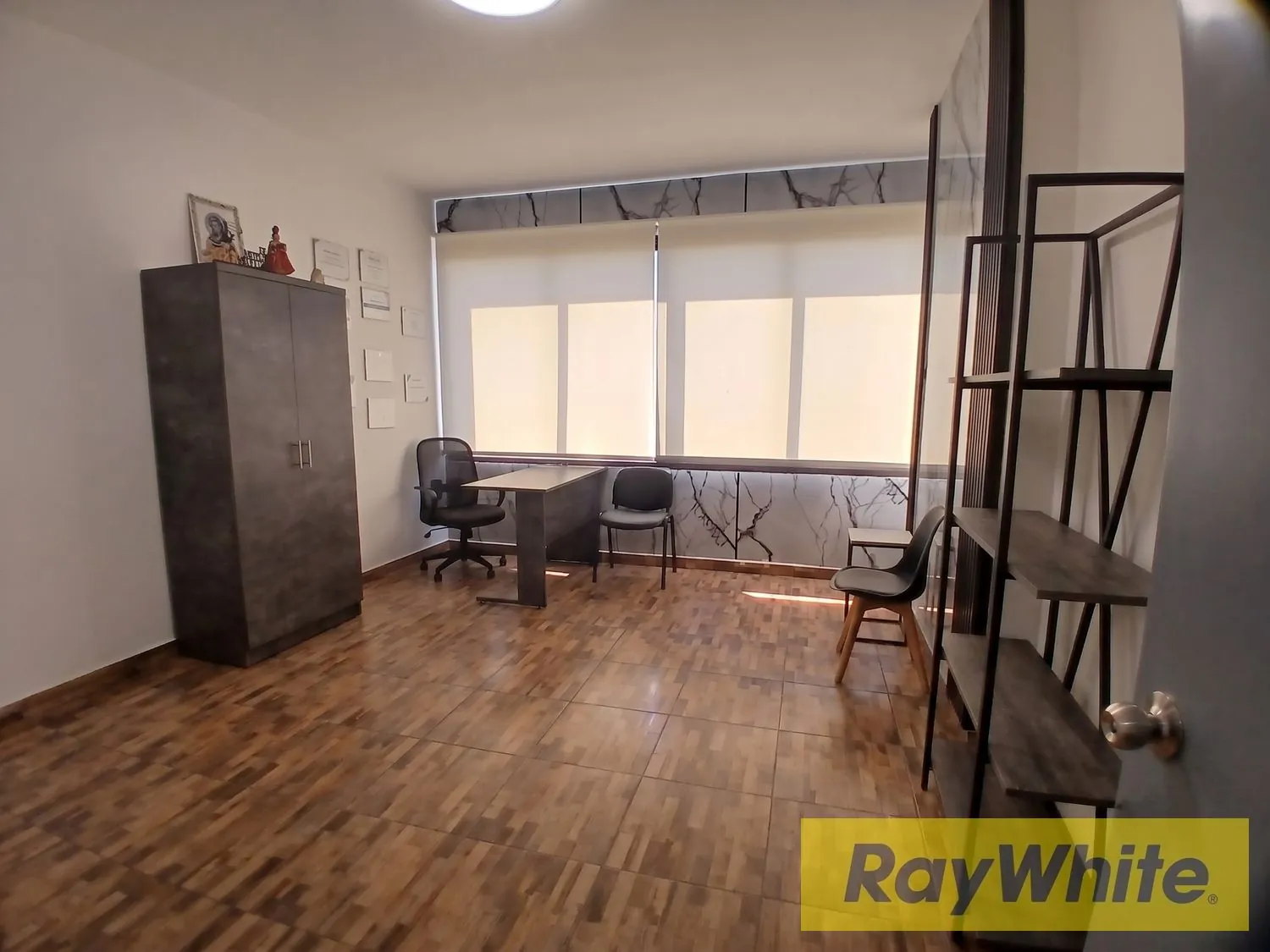 Fully Renovated Office For Rent – Zalka — الصورة 4