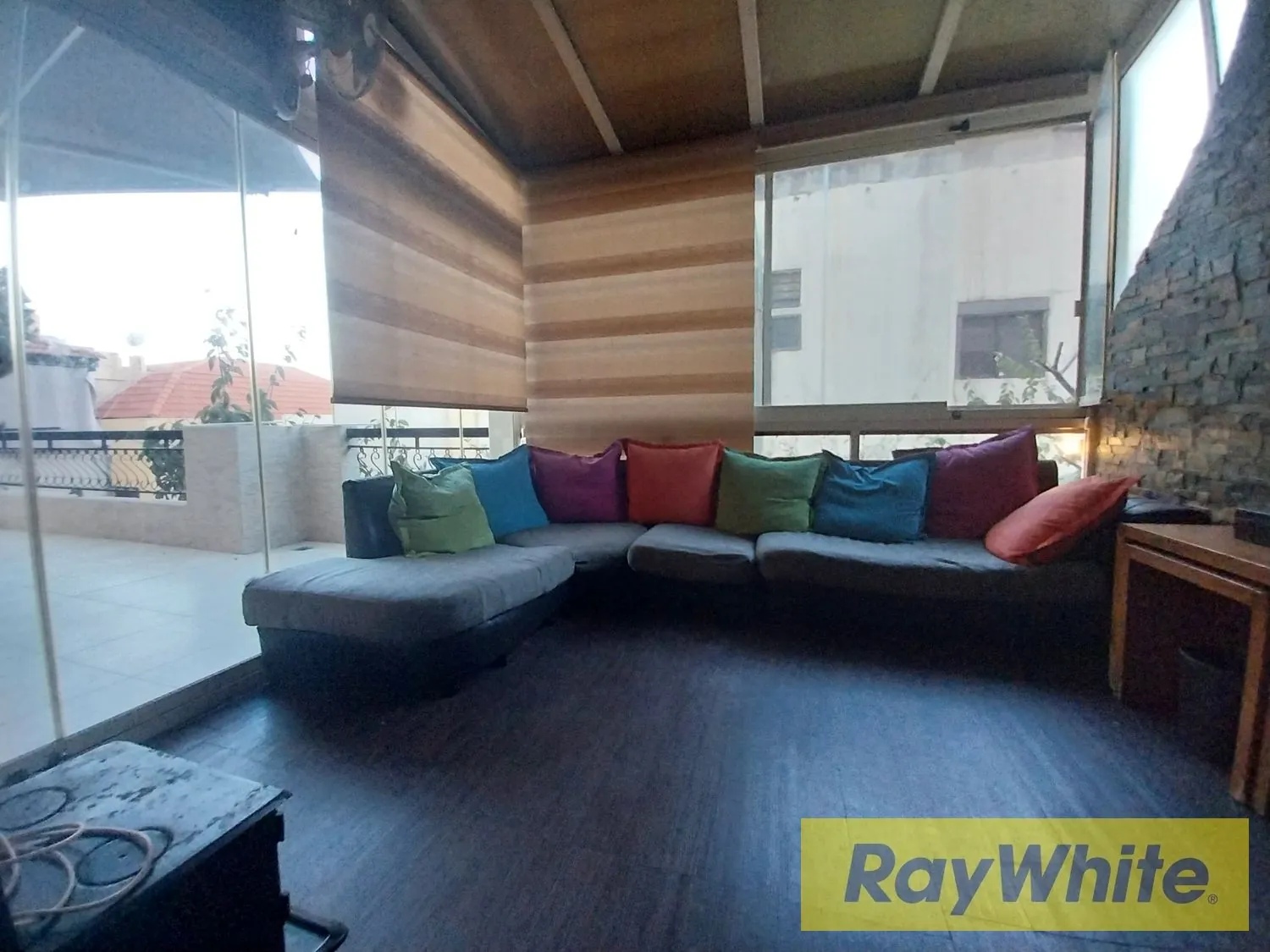 Furnished Apartment With Terrace For Sale – Bsalim — الصورة 3