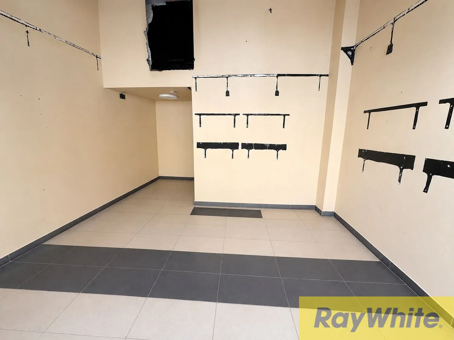 Shop For Rent Prime Location In Badaro