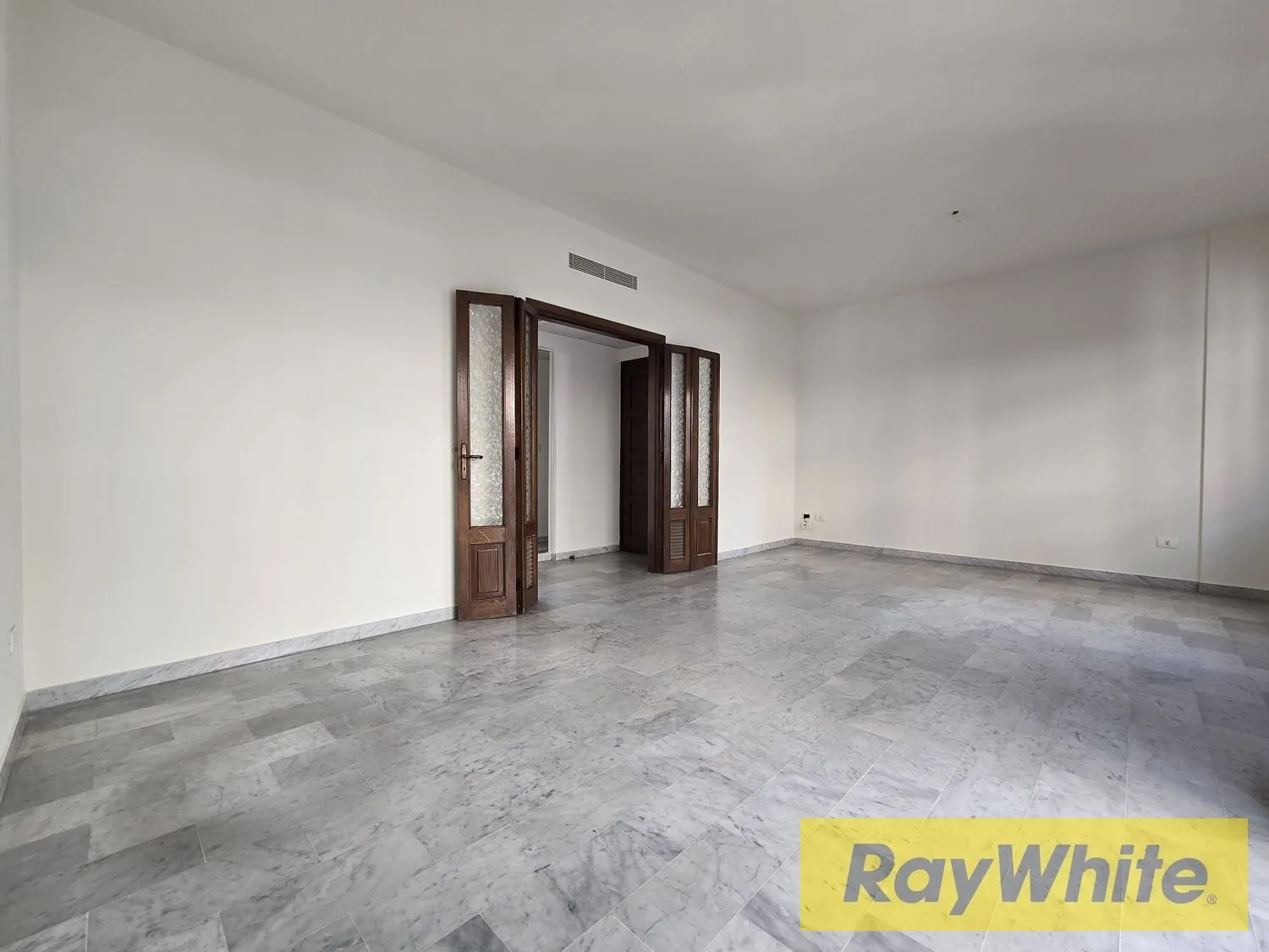 Apartment For Sael In Achrafieh |prime Location — photo 3
