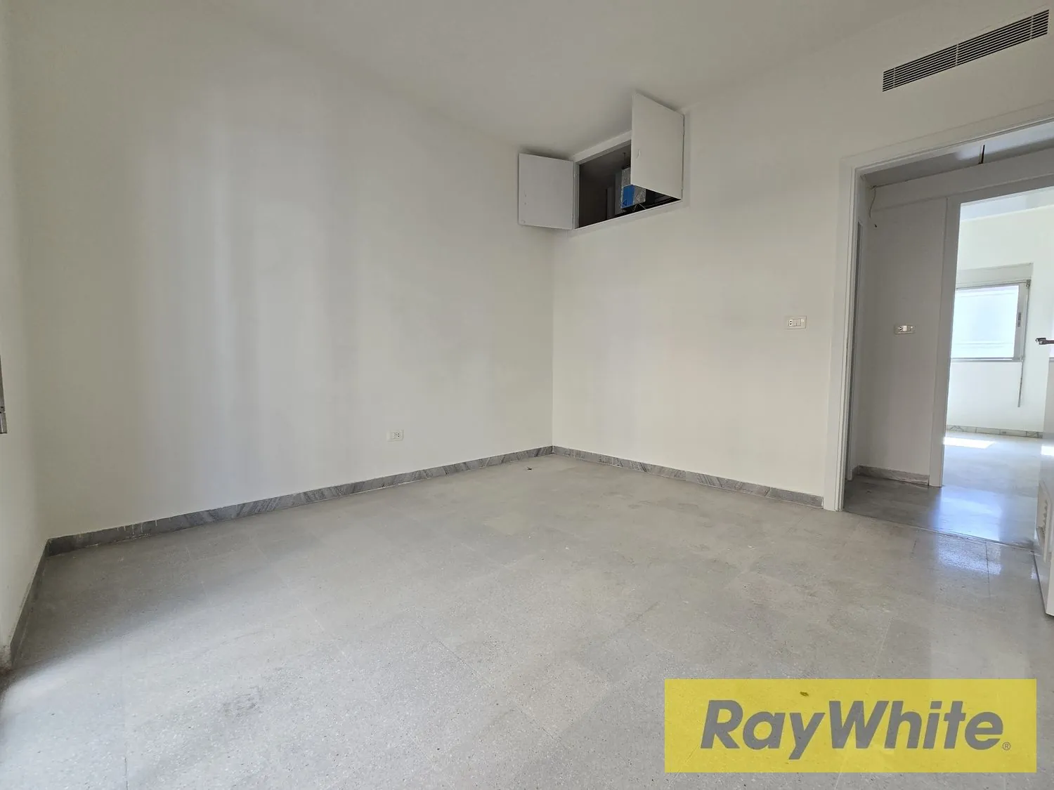 Apartment For Sael In Achrafieh |prime Location — photo 5
