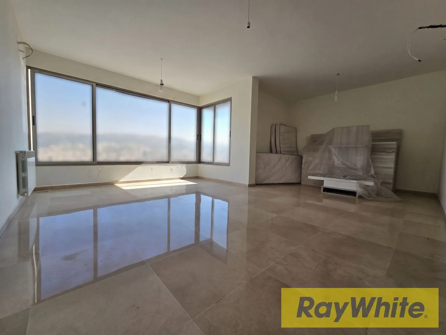 Brand New Duplex Apartment For Sale In Achrafieh — الصورة 2