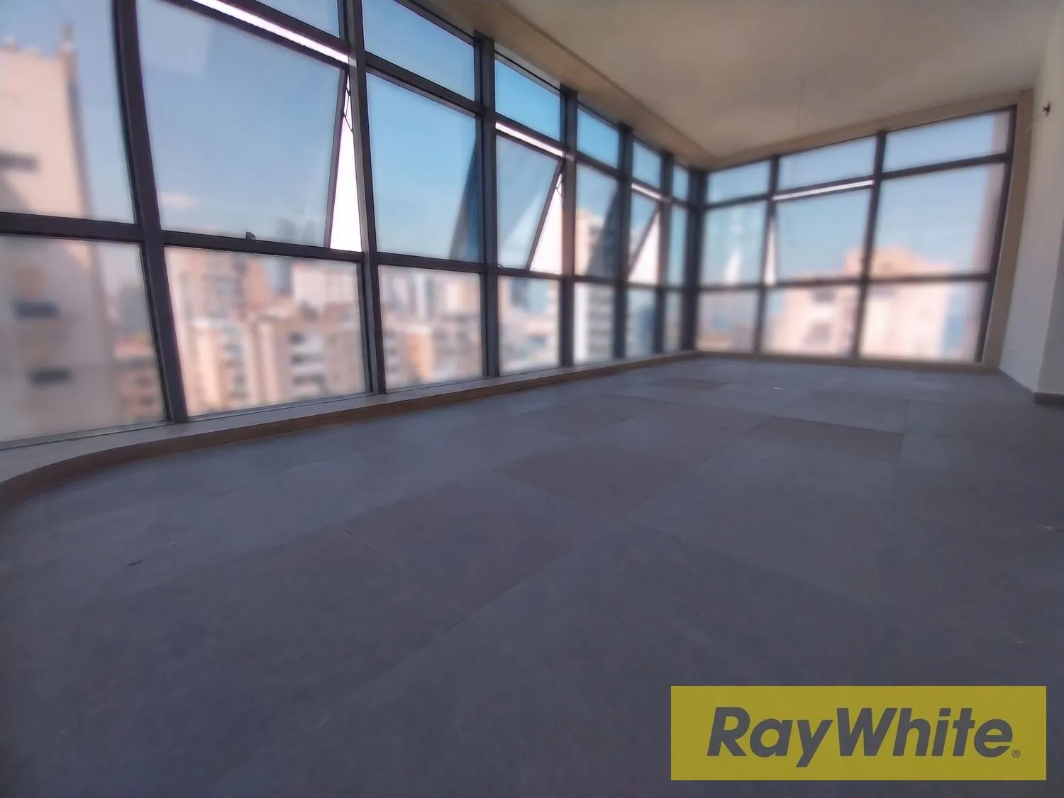 Office For Sale | Zalka – Main Street — photo 2