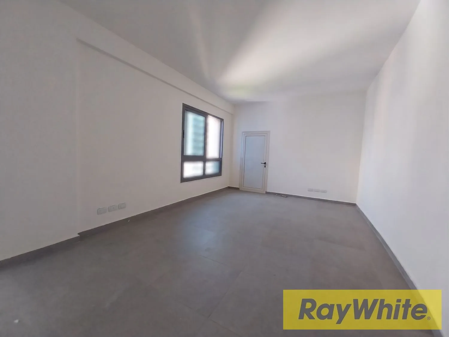 Office For Sale | Zalka – Main Street — photo 3