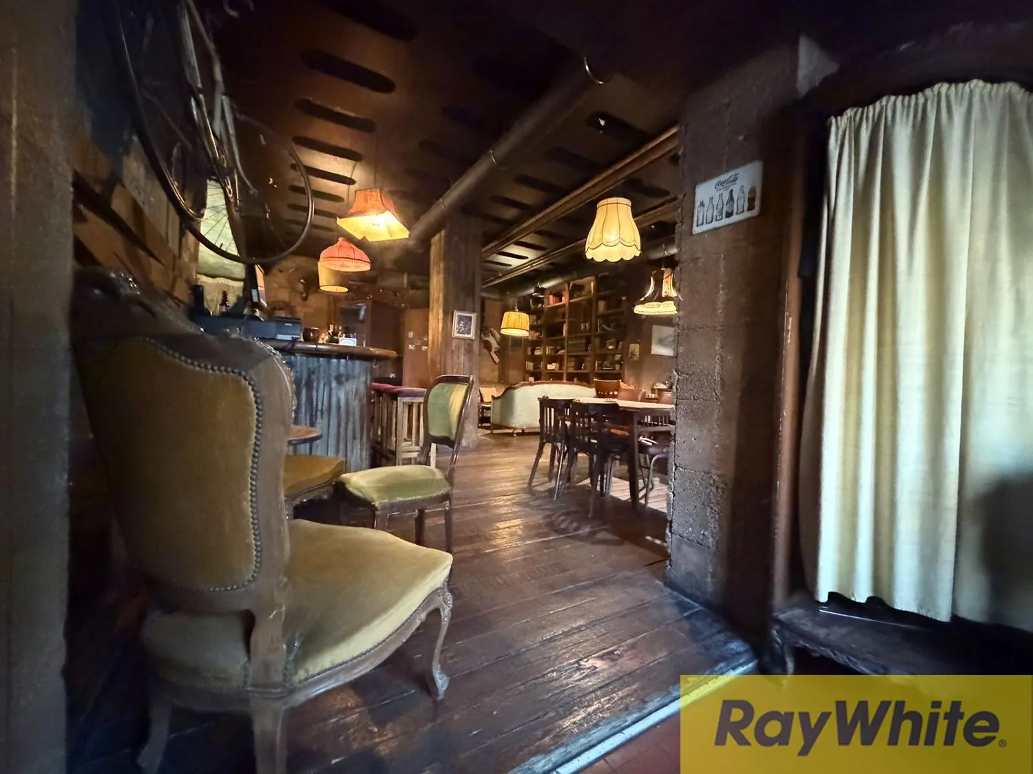 Restaurant For Sale In Badaro — الصورة 5