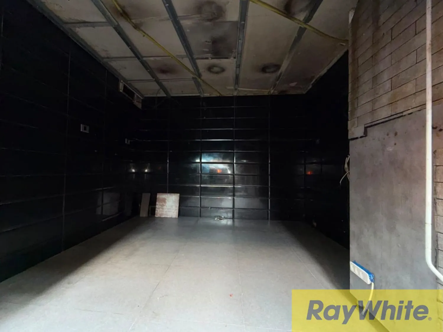 Shop For Rent In Badaro