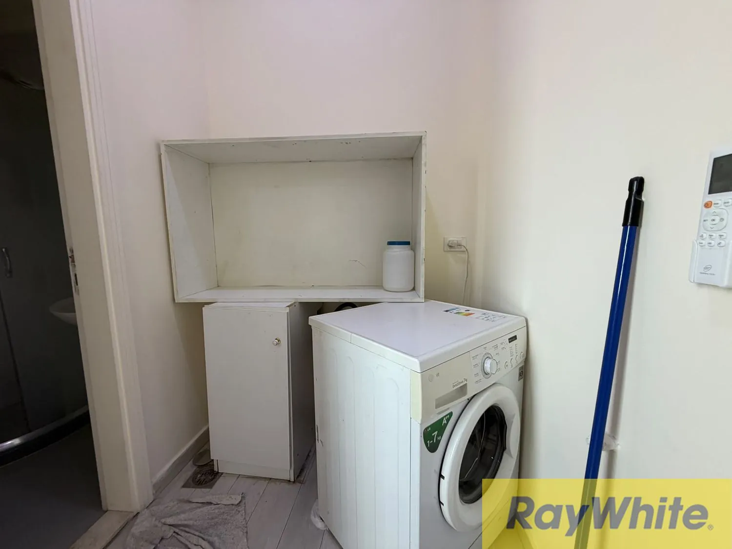 Apartment For Rent In Ras El Nabeh — photo 3