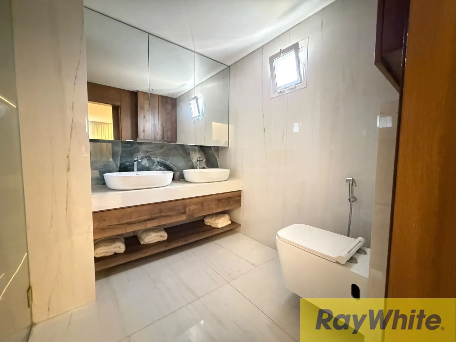 Luxury Apartment For Rent In Ras El Nabeh — photo 4