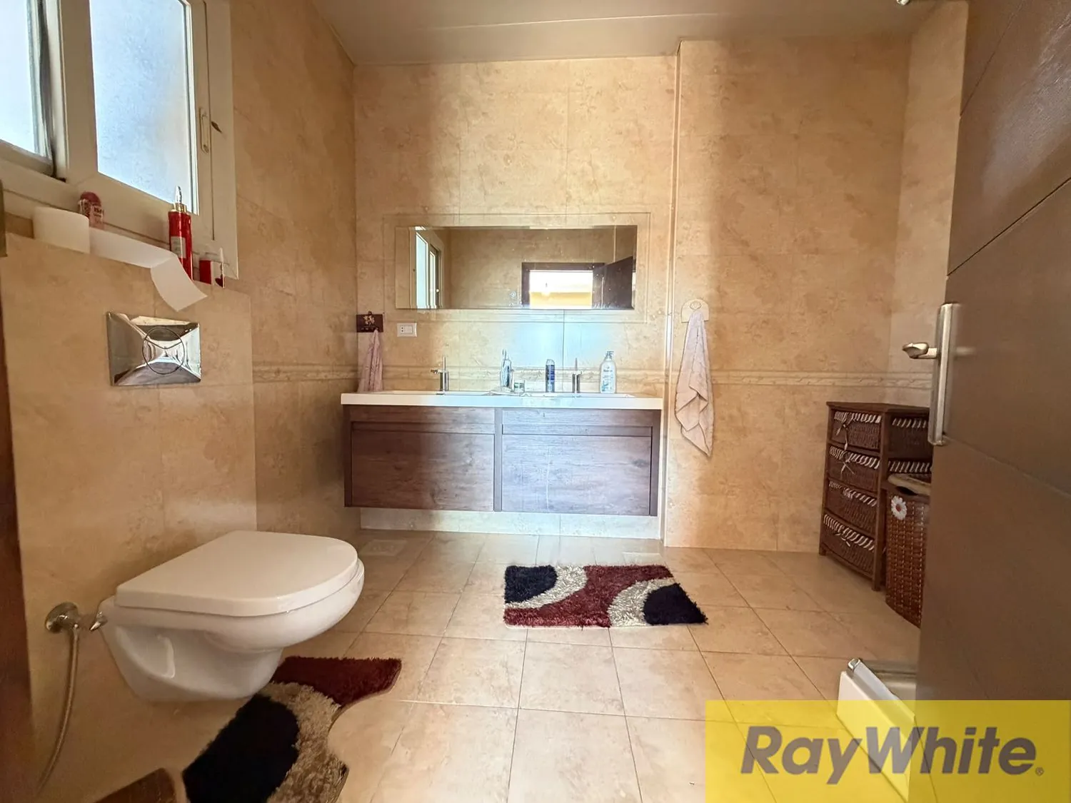 Apartment For Sale In Badaro — الصورة 5