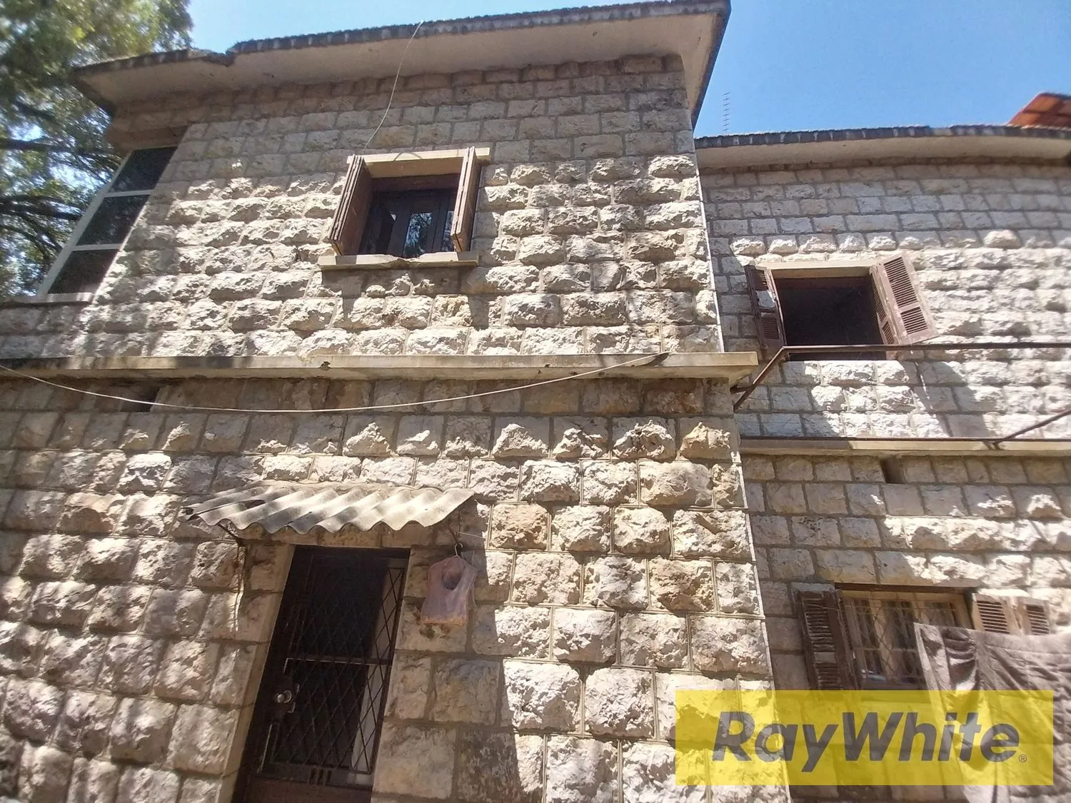 Stand-alone House For Sale – Bikfaya — الصورة 5