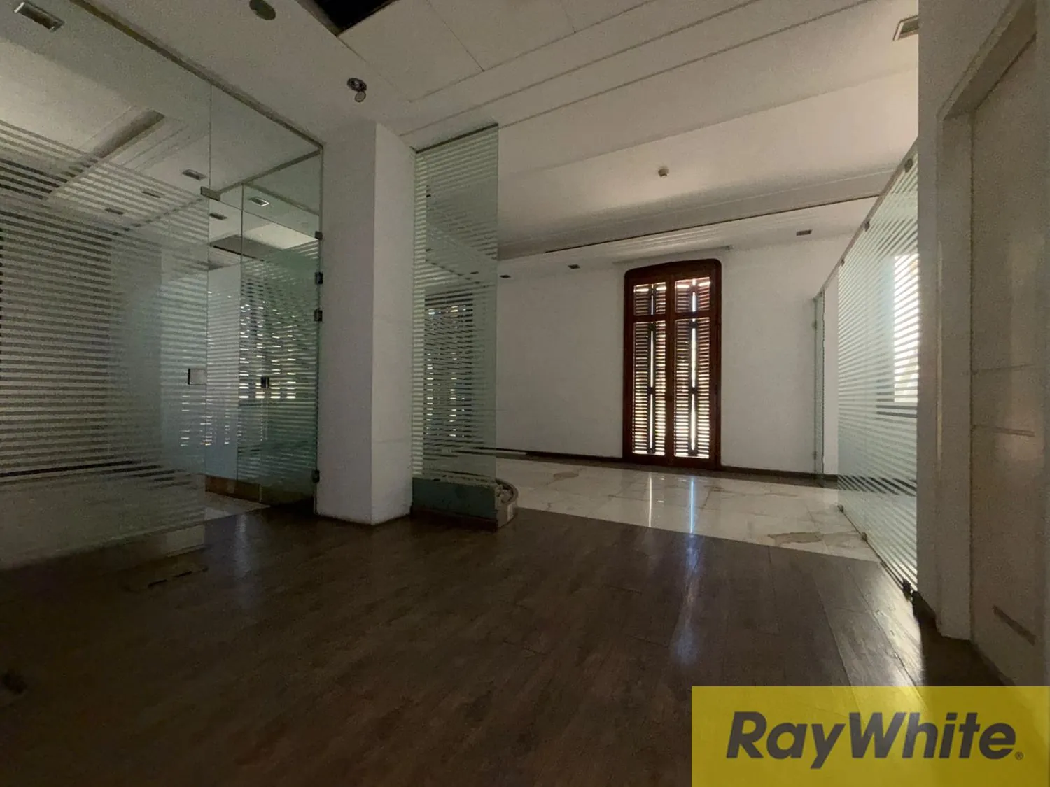 Office For Rent In Downtown — photo 3