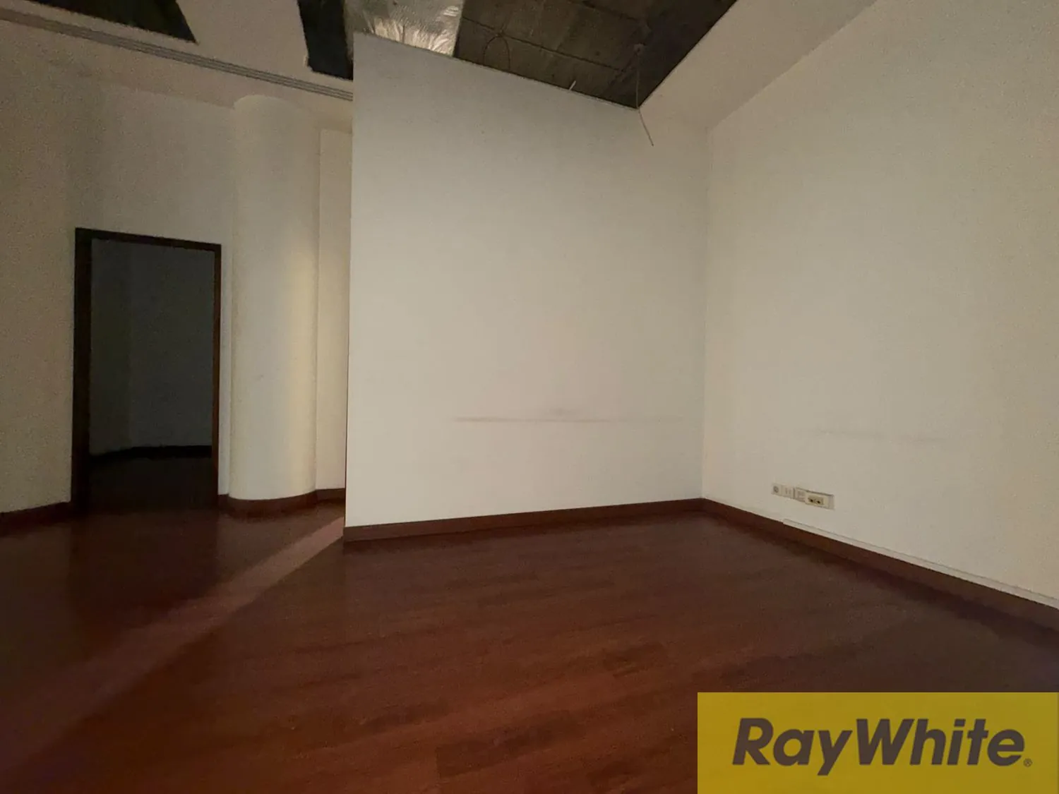 Office For Rent In Downtown — الصورة 2