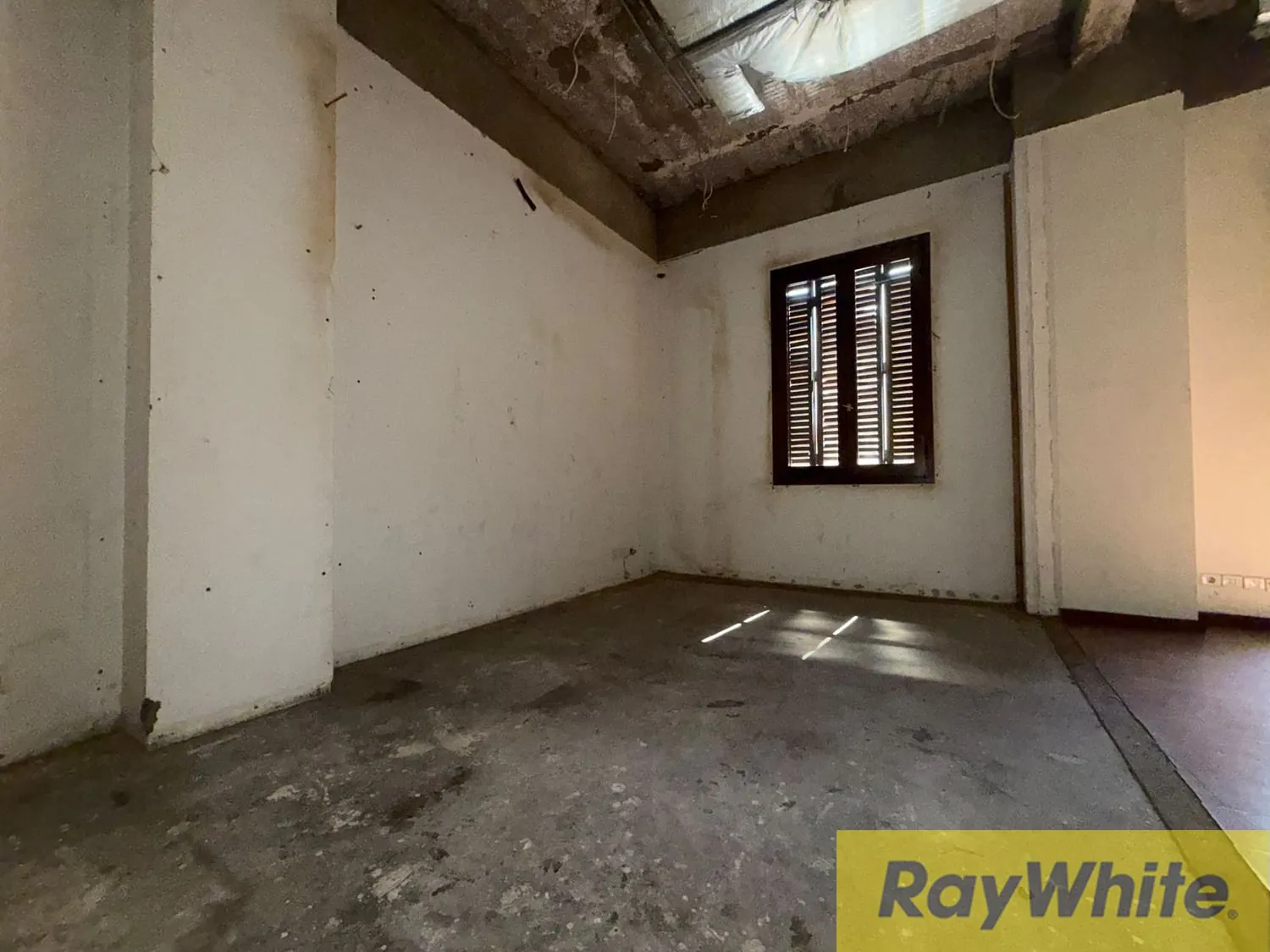 Office For Rent In Downtown — photo 3