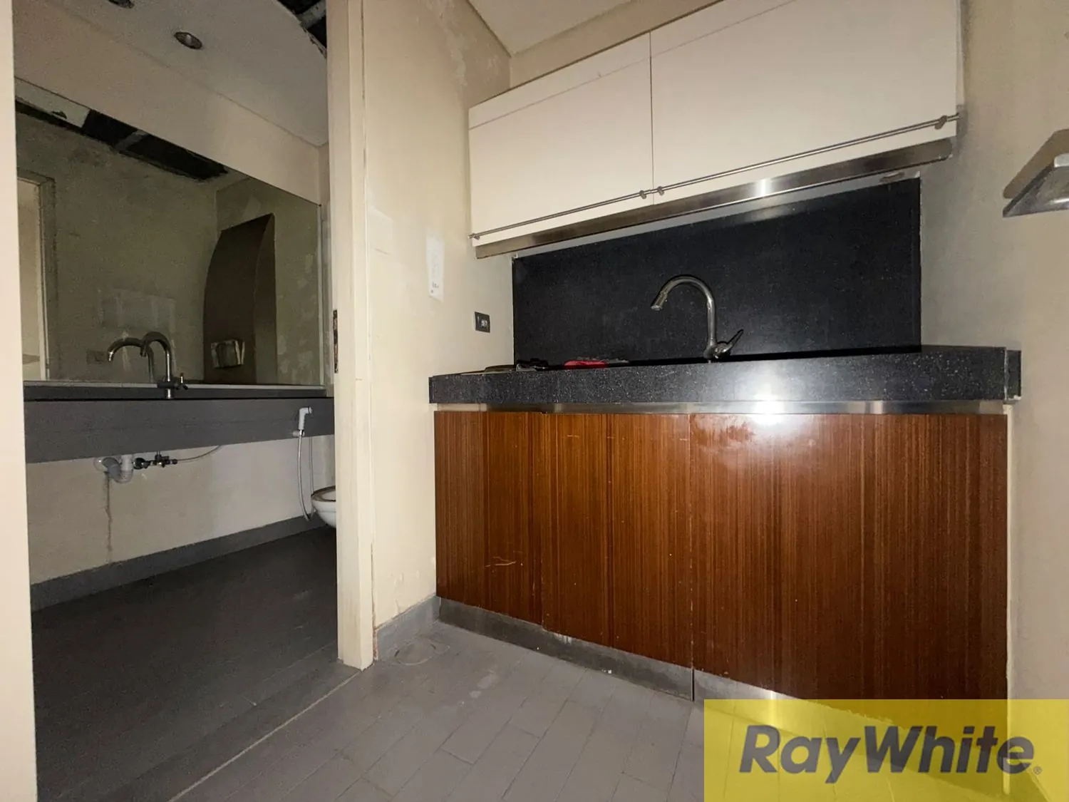 Office For Rent In Downtown — photo 4