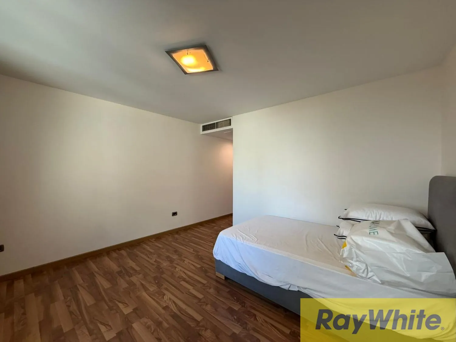 Apartment For Sale In Rawche — الصورة 2