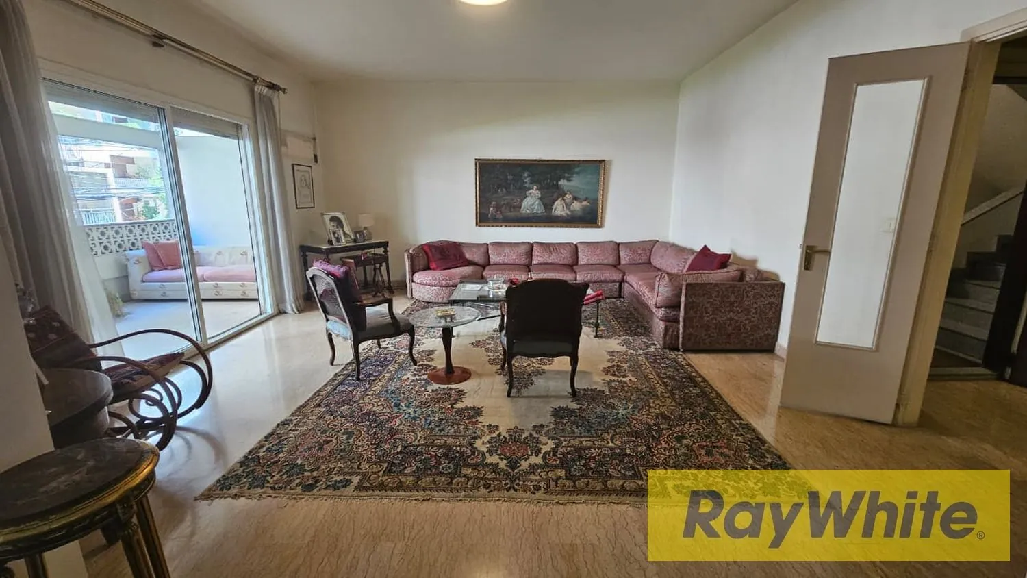 Apartment For Sale In Achrafieh — الصورة 4