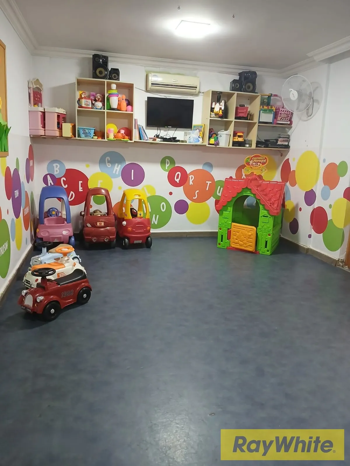 Fully Equipped Nursery For Rent In Awkar — photo 5