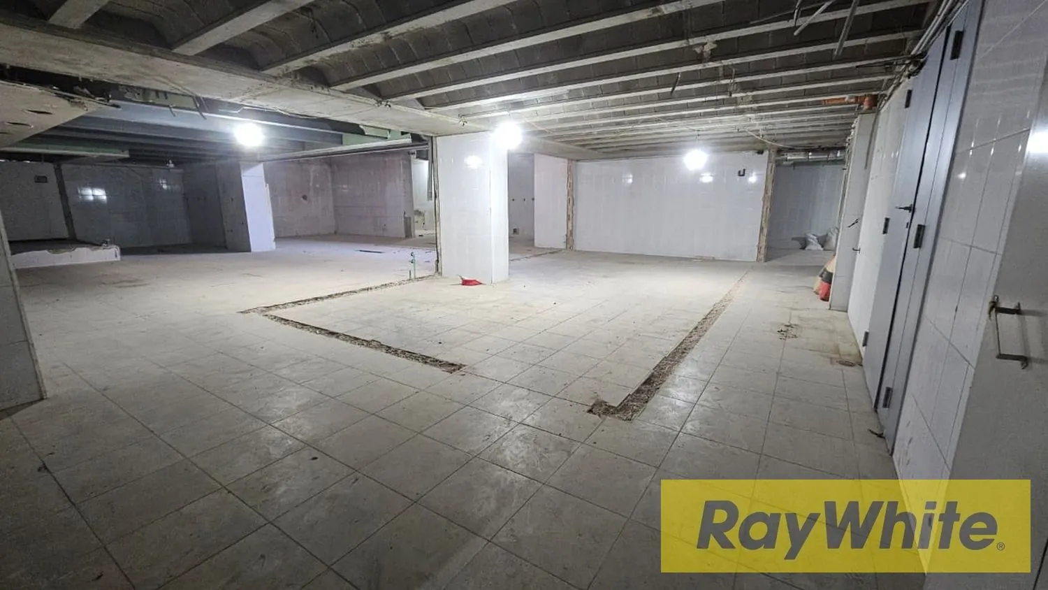 Warehouse For Rent In Mkalles
