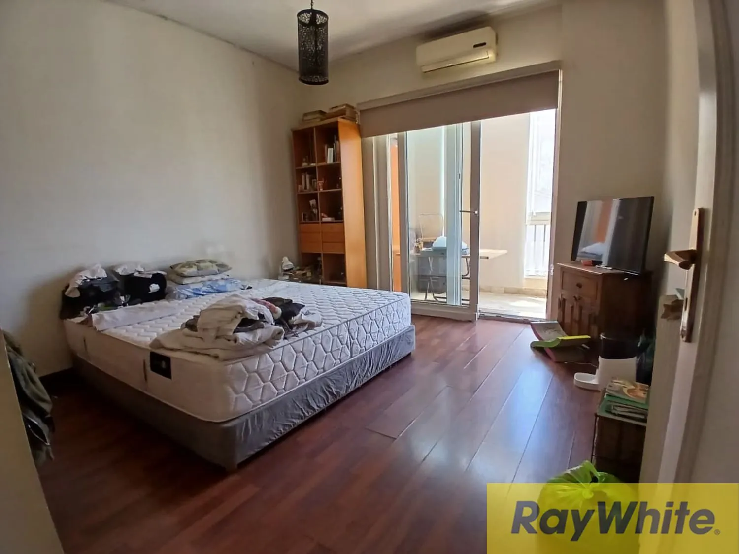 Apartment For Sale In Hamra — الصورة 4