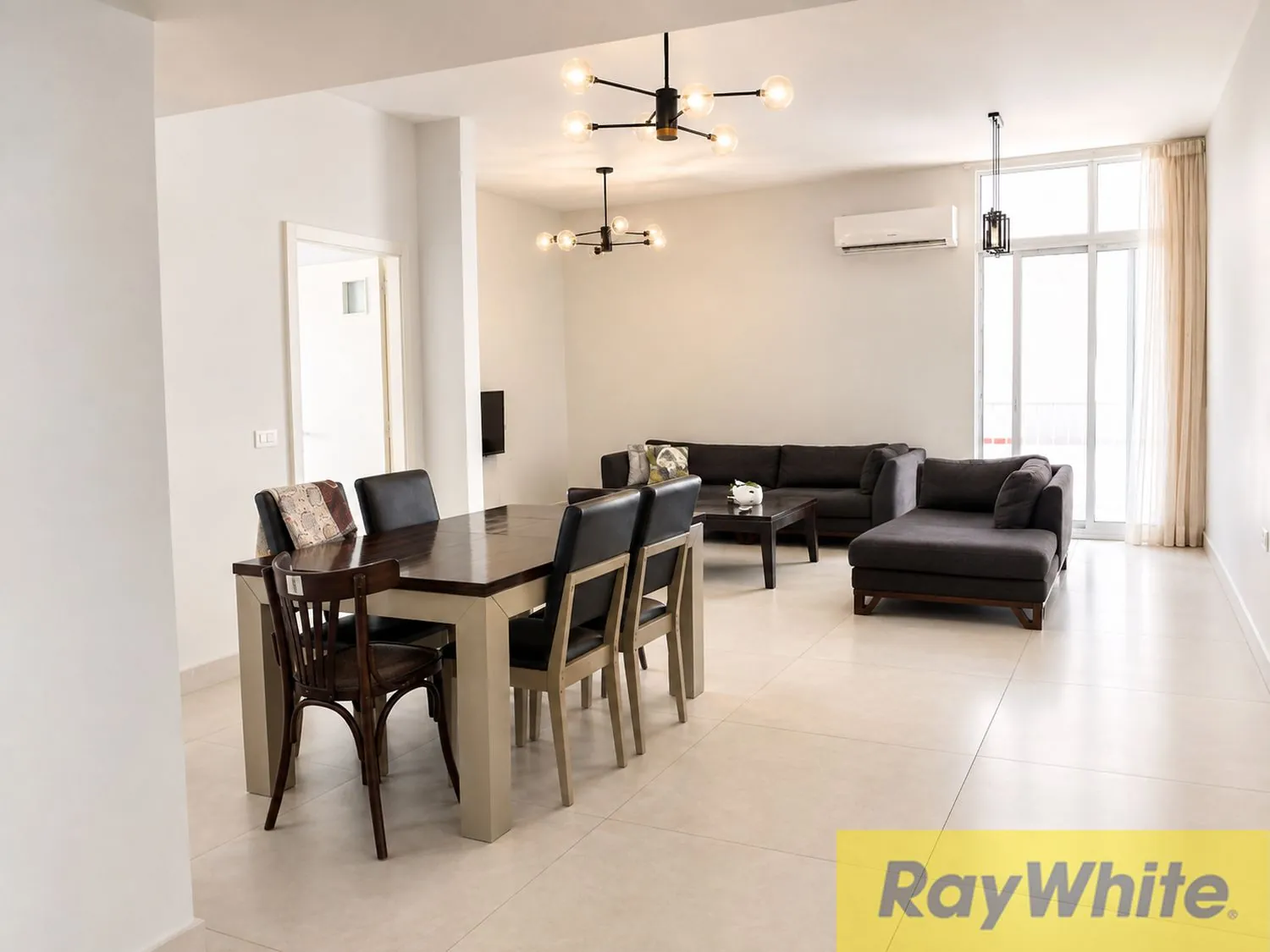 Apartment For Sale In Clemenceau — photo 2