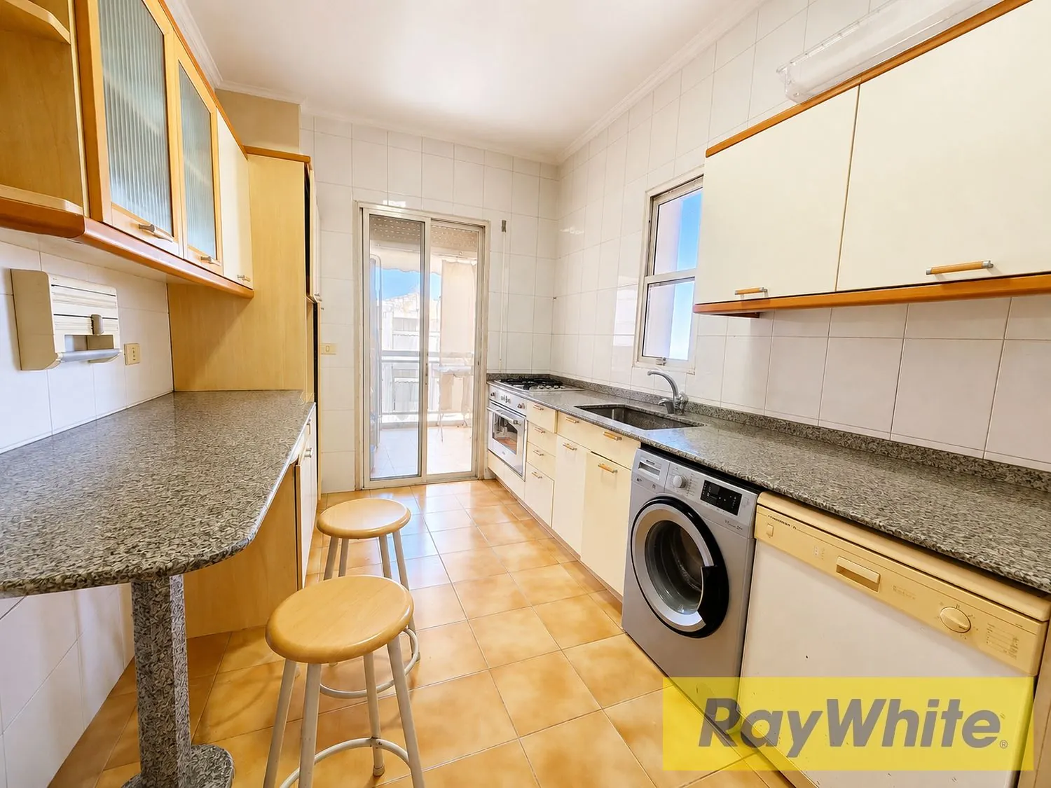 Furnished Apartment For Rent In Dik El Mehdi | Open View — الصورة 5