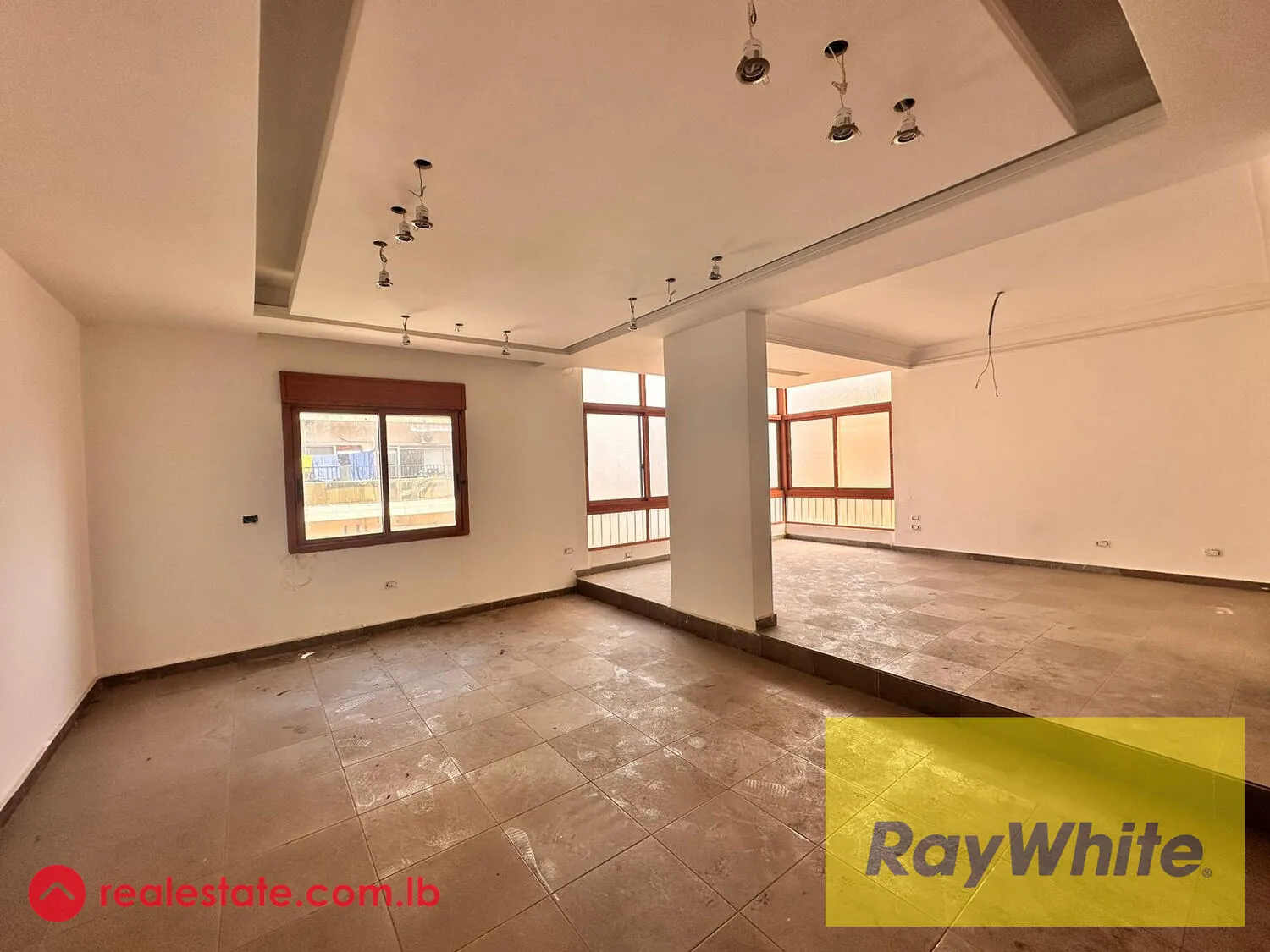 Apartment For Sale In Jnah — الصورة 2