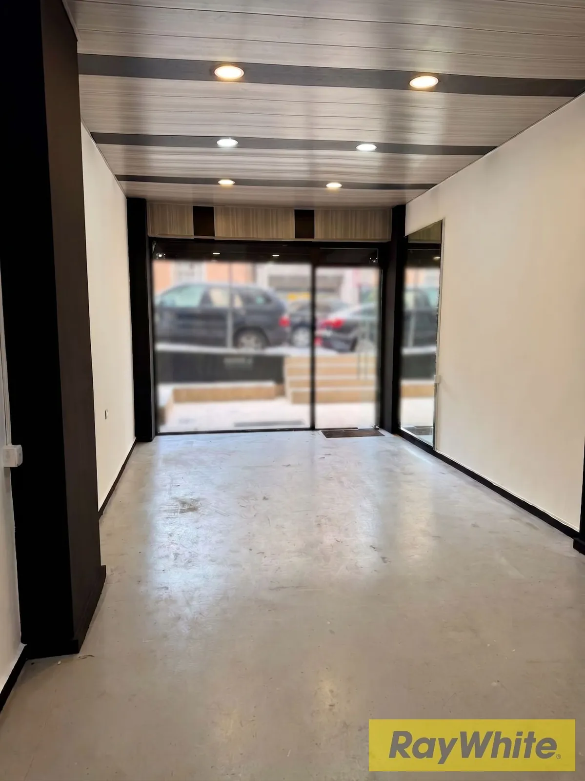 Shop For Rent – Achrafieh, Fassouh — الصورة 2