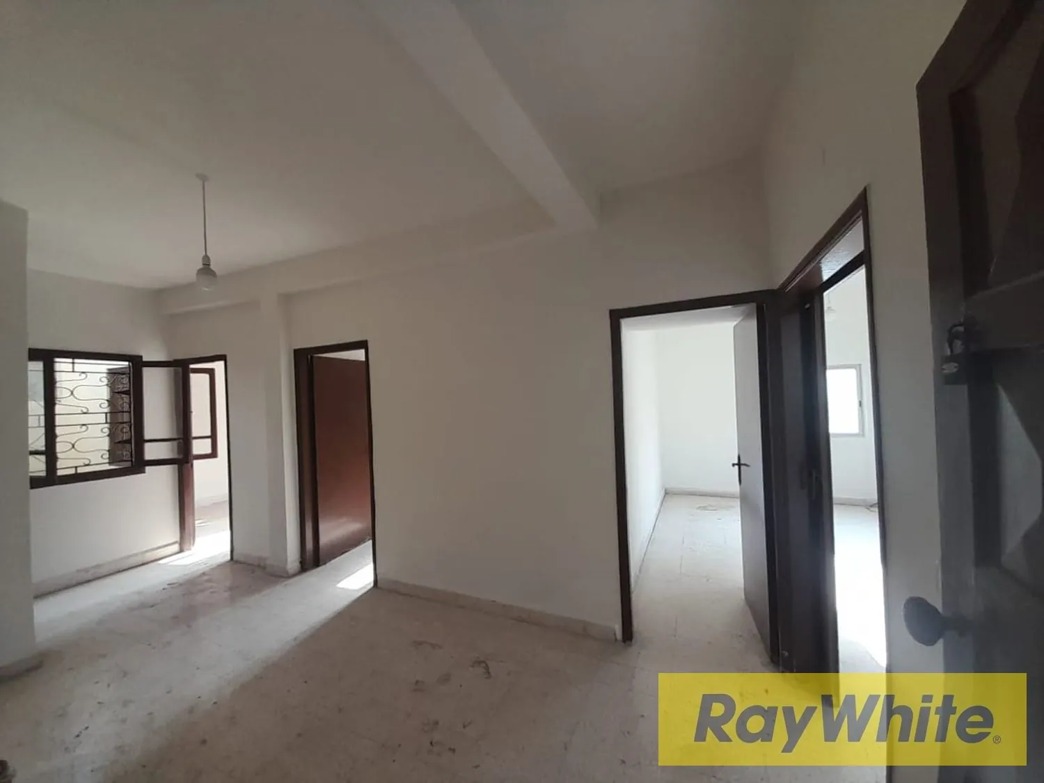 Building For Sale In Burj Hammoud — الصورة 3