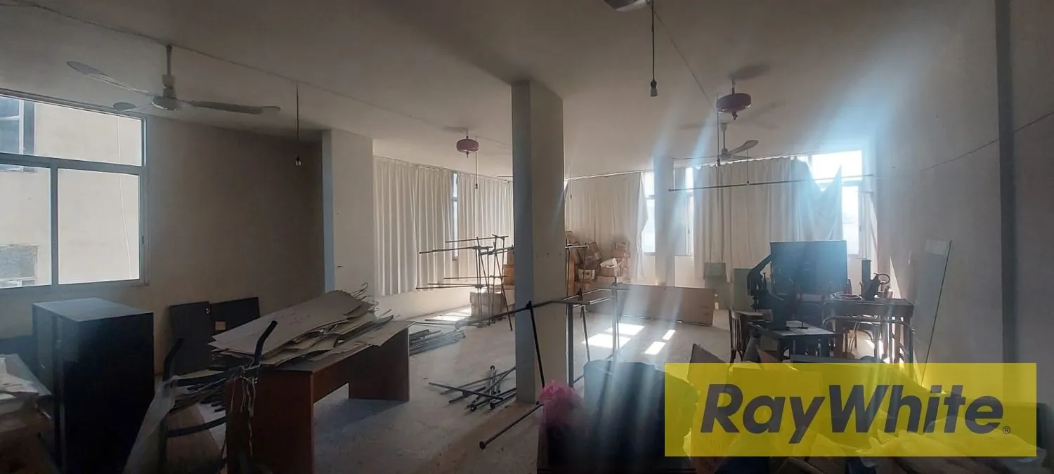 Warehouse For Sale In Bourj Hammoud — الصورة 1
