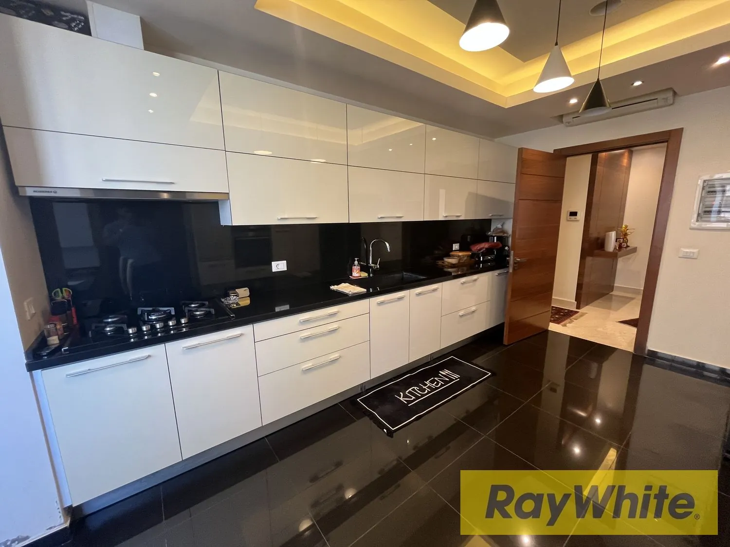 Luxury Apartment For Sale In Ain Saadeh — الصورة 4