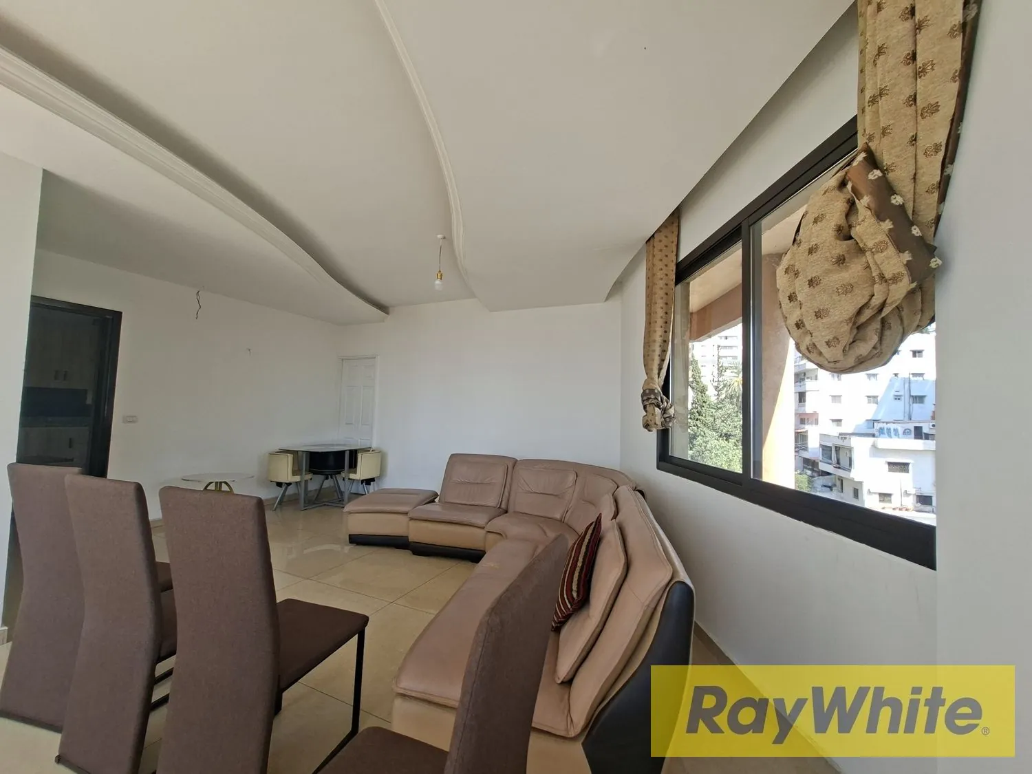 Furnished Apartment For Rent In Jal El Dib — الصورة 5