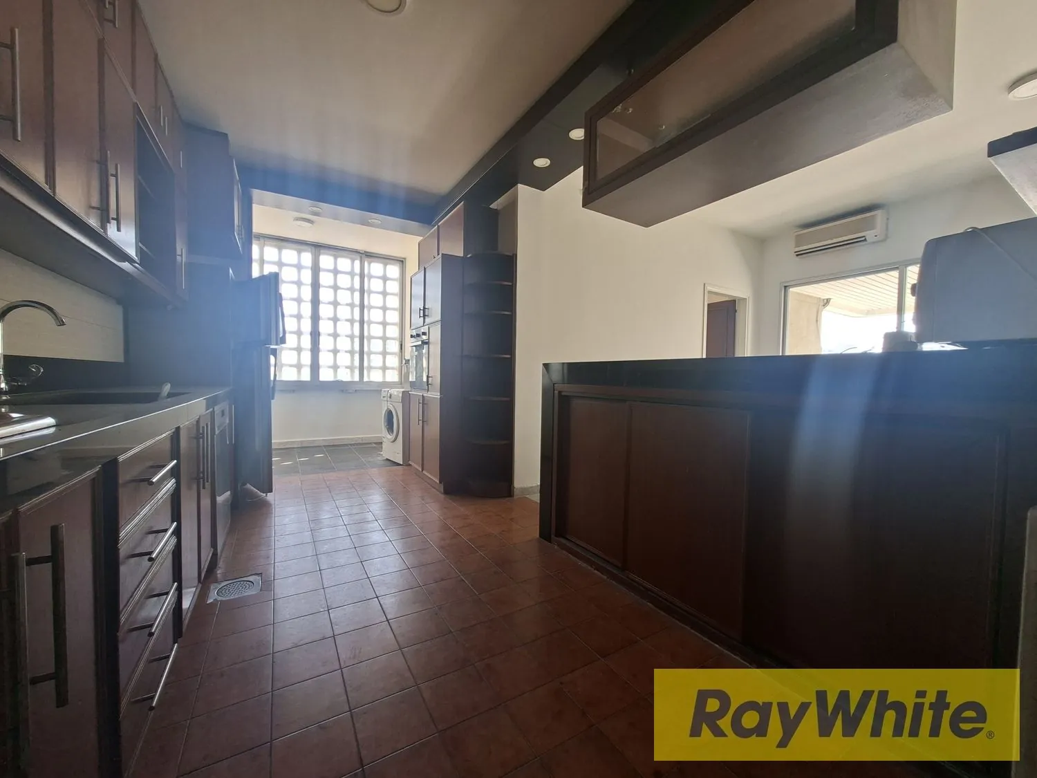 Apartment For Rent In Jal El Dib – Prime Location With City View — الصورة 4