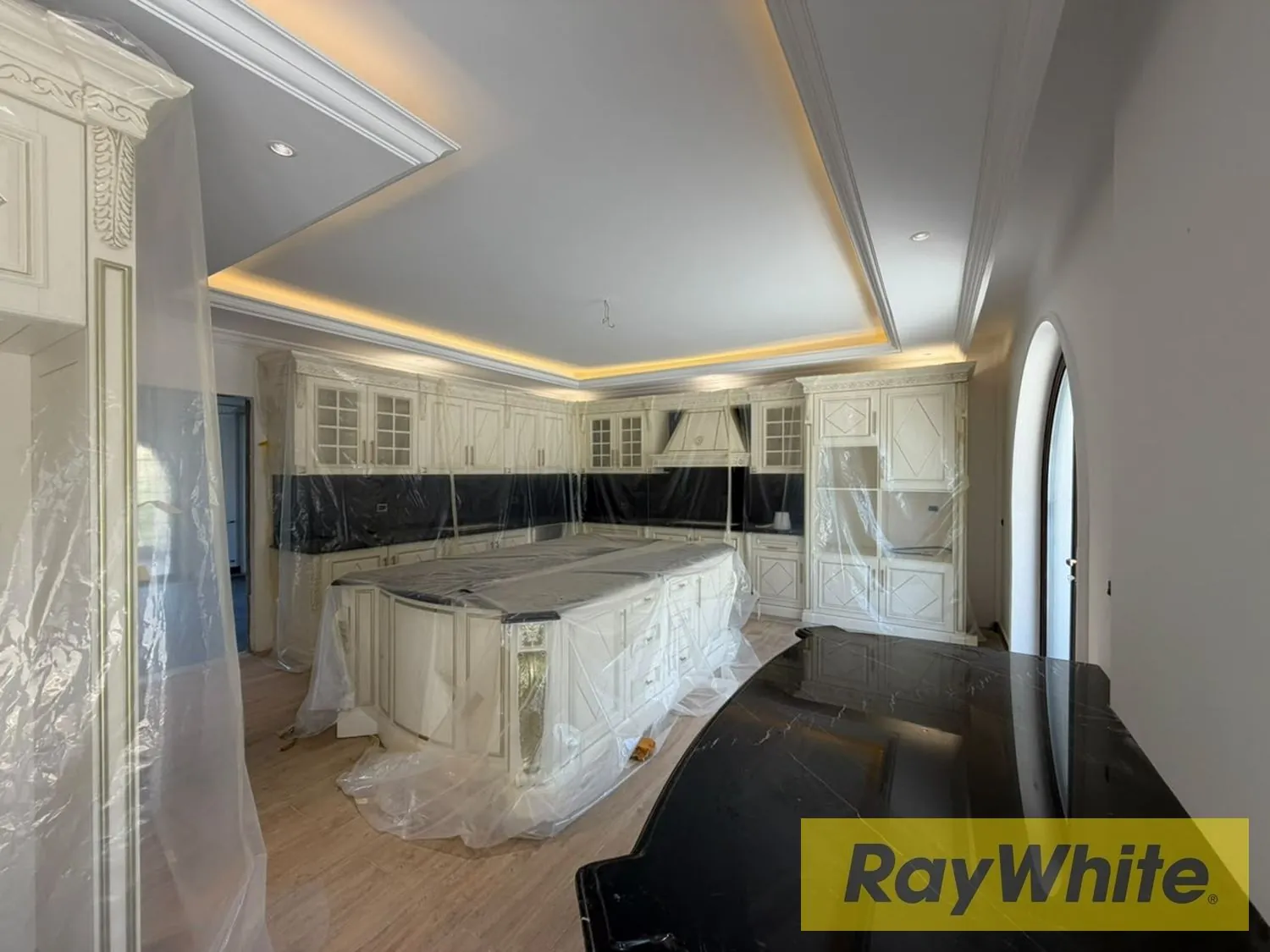 Luxurious Villa For Sale In Mar Moussa / El Douar — photo 3
