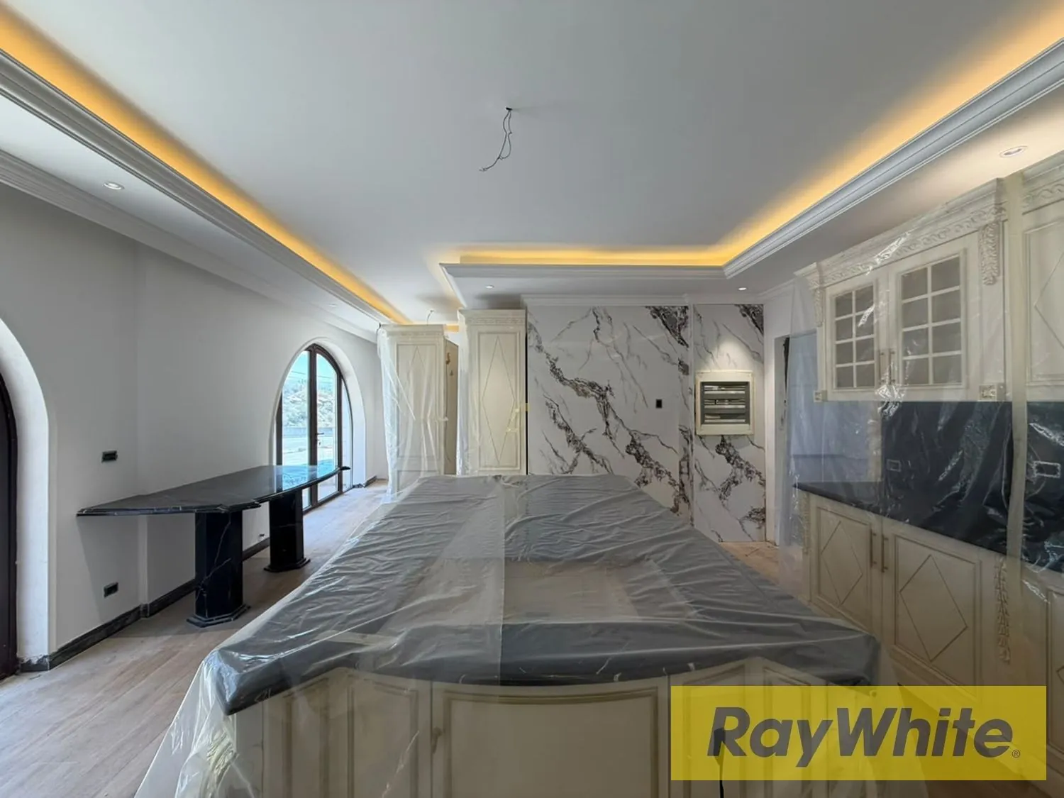 Luxurious Villa For Sale In Mar Moussa / El Douar — photo 4