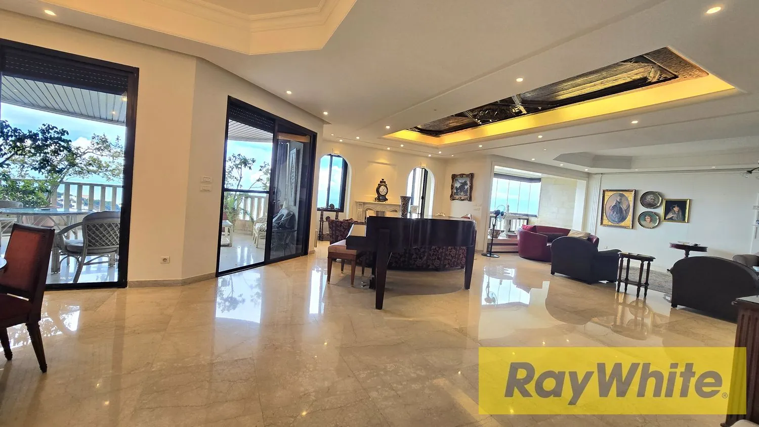 Spacious 385 Sqm Apartment In The Prestigious Biyada Neighborhood — الصورة 3