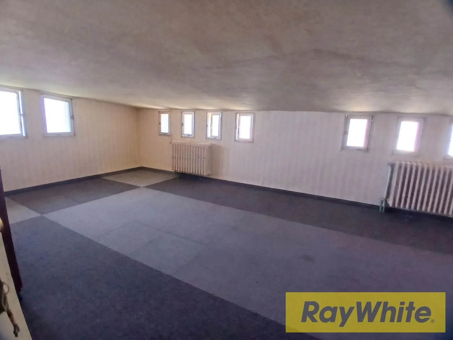 Rooftop Apartment For Rent — Ain Aar — الصورة 3