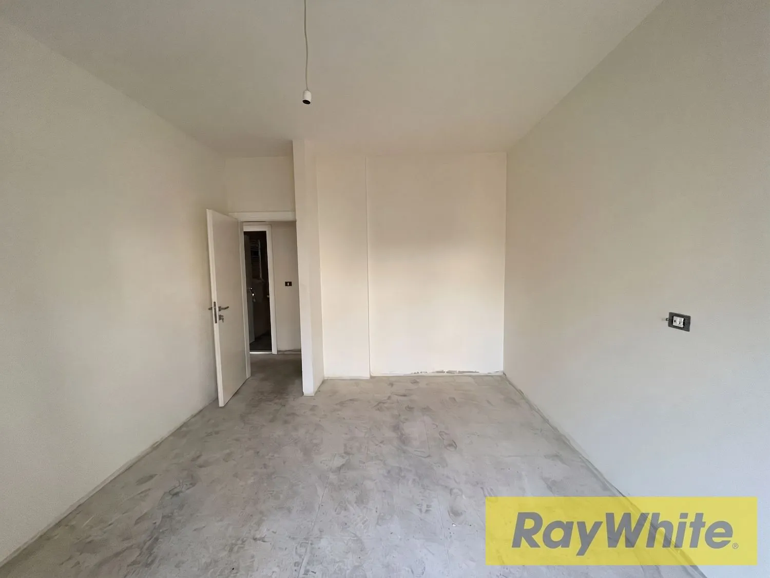 Apartment For Sale In Achrafieh — photo 3