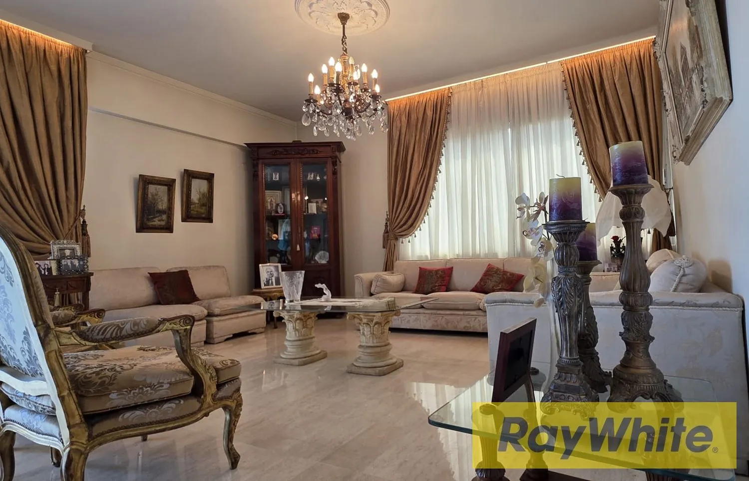 Exclusive Furnished Apartment For Sale In Achrafieh, Tabaris — الصورة 4