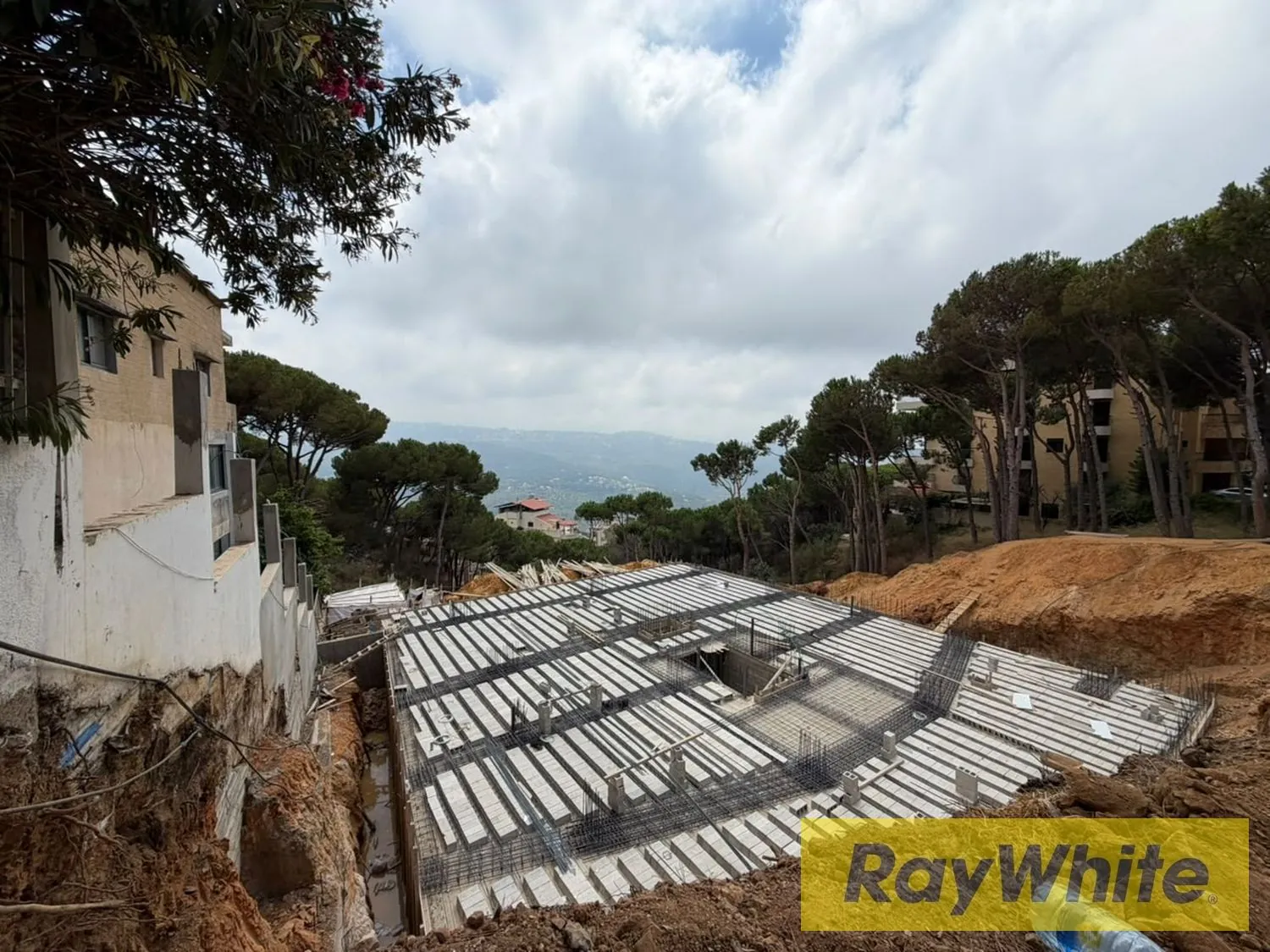 Under-construction Apartment With Outdoor Space For Sale In Mar Chaaya — الصورة 3