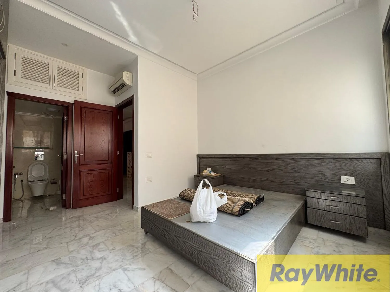 Apartment For Sale In Rawche — الصورة 3