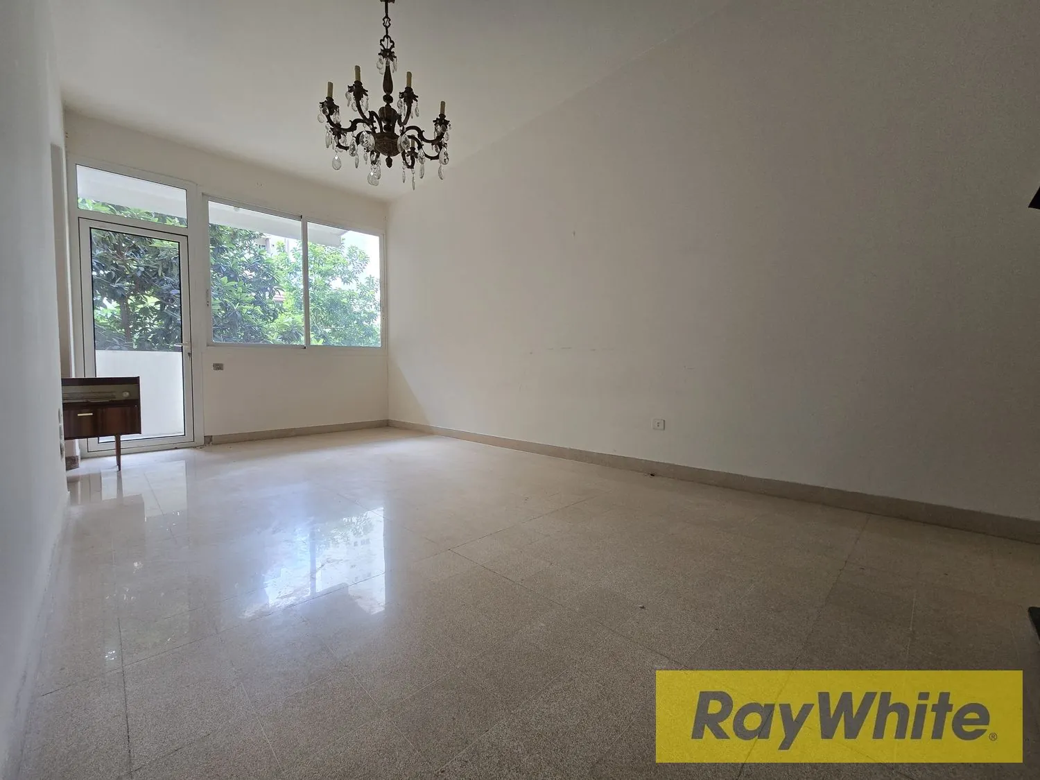 Apartment For Sale In Achrafieh , Rizk