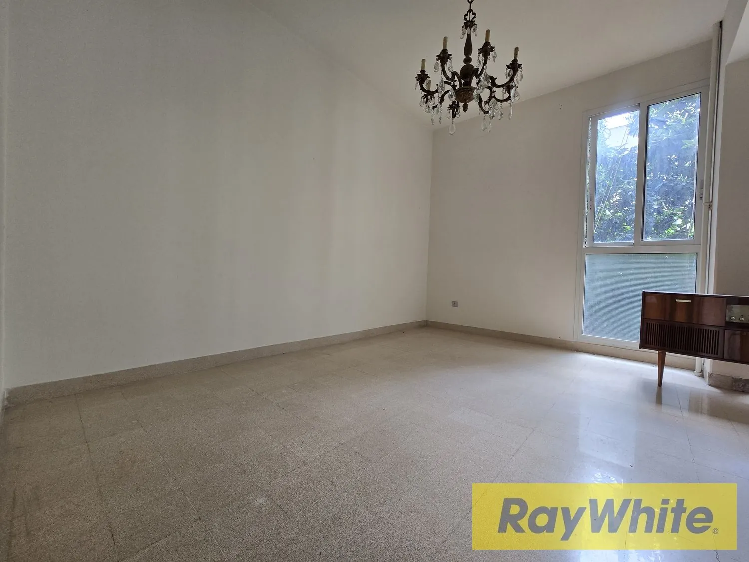 Apartment For Sale In Achrafieh , Rizk — الصورة 3