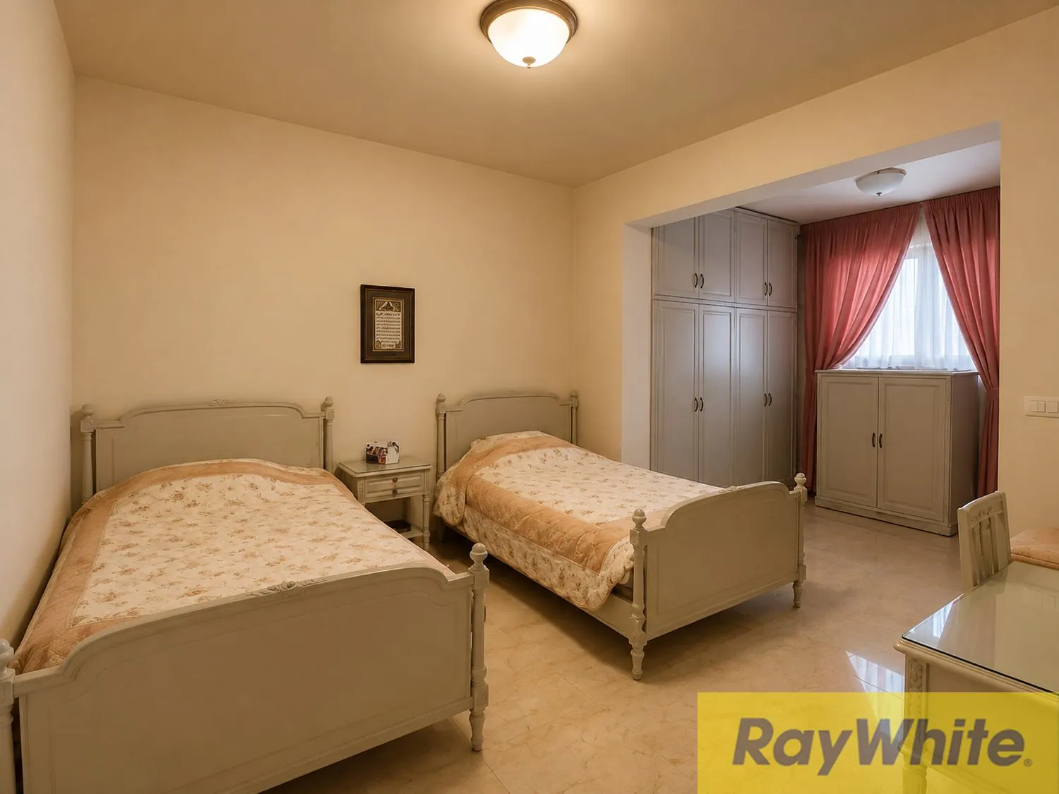 Apartment For Sale In Unesco — الصورة 5