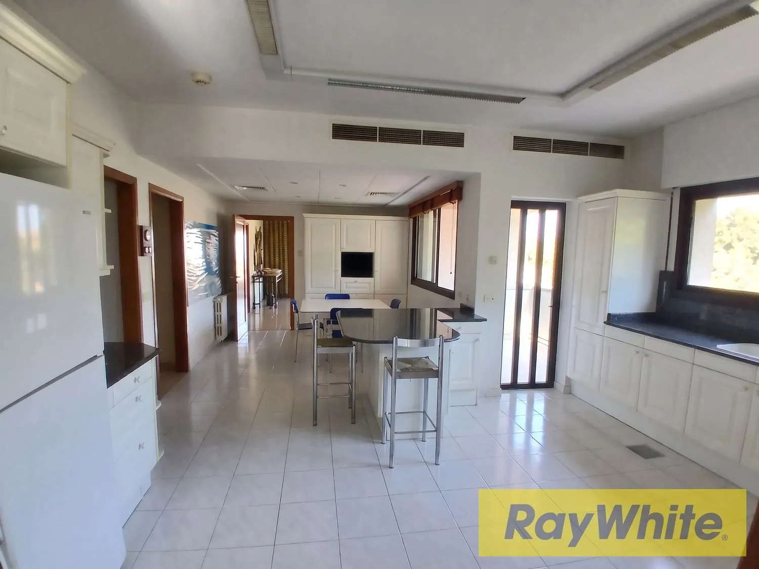 Luxury Duplex With Roof For Rent In El Rabieh — الصورة 4