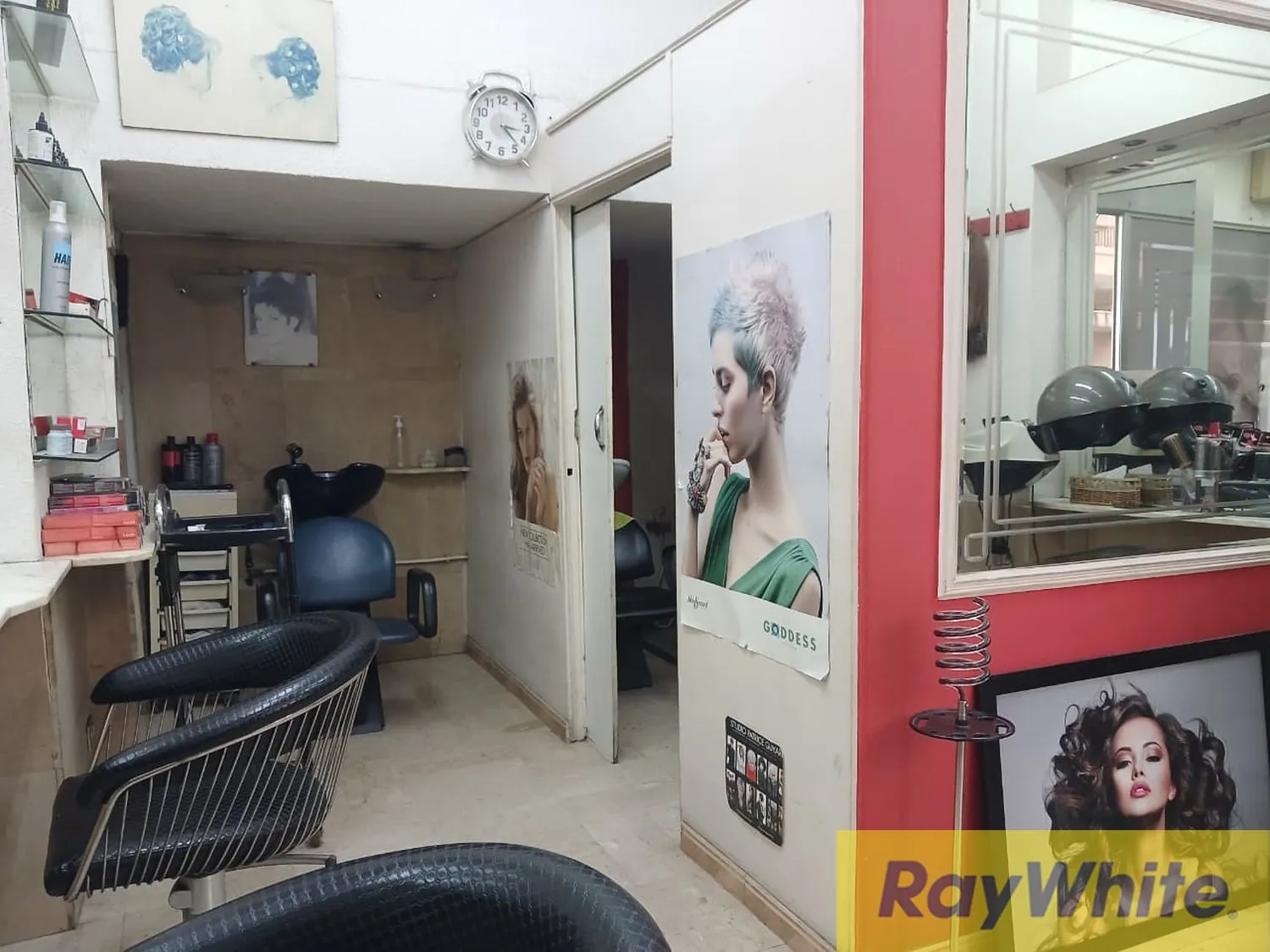 Shop For Sale In Hamra — photo 4