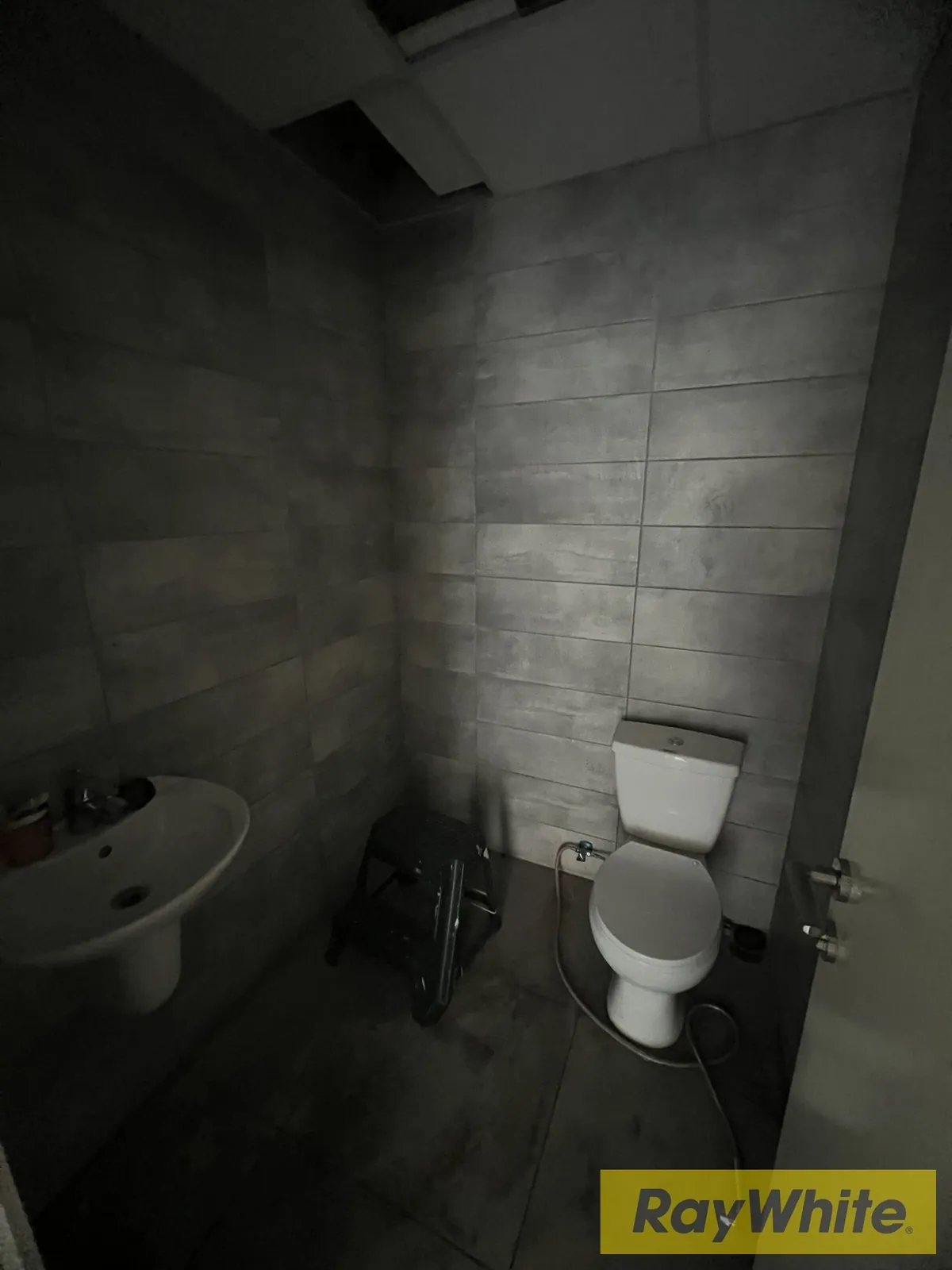 Office For Rent In Dbayeh — الصورة 3