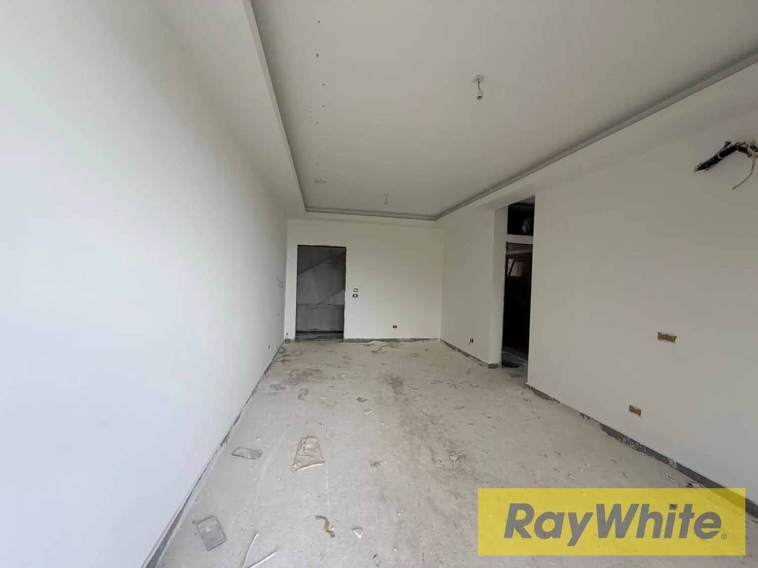 Duplex With Terrace For Sale In Jouret El Ballout — الصورة 4