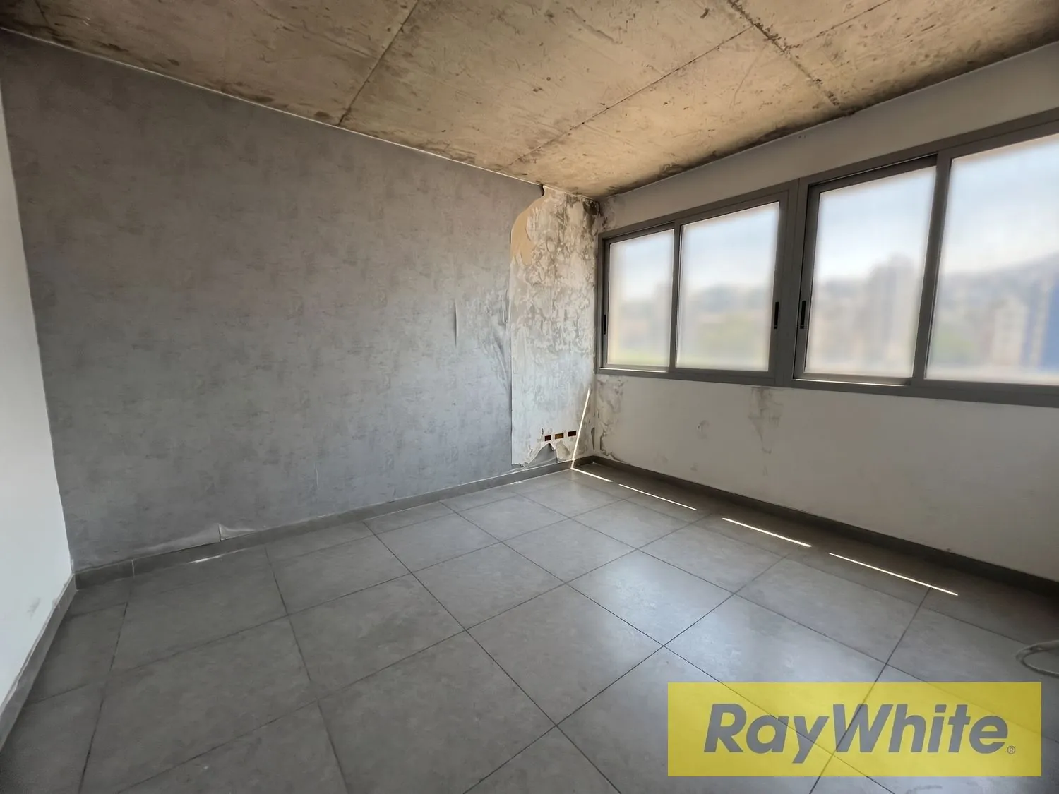 Office For Rent In Dbayeh |prime Location | — الصورة 2
