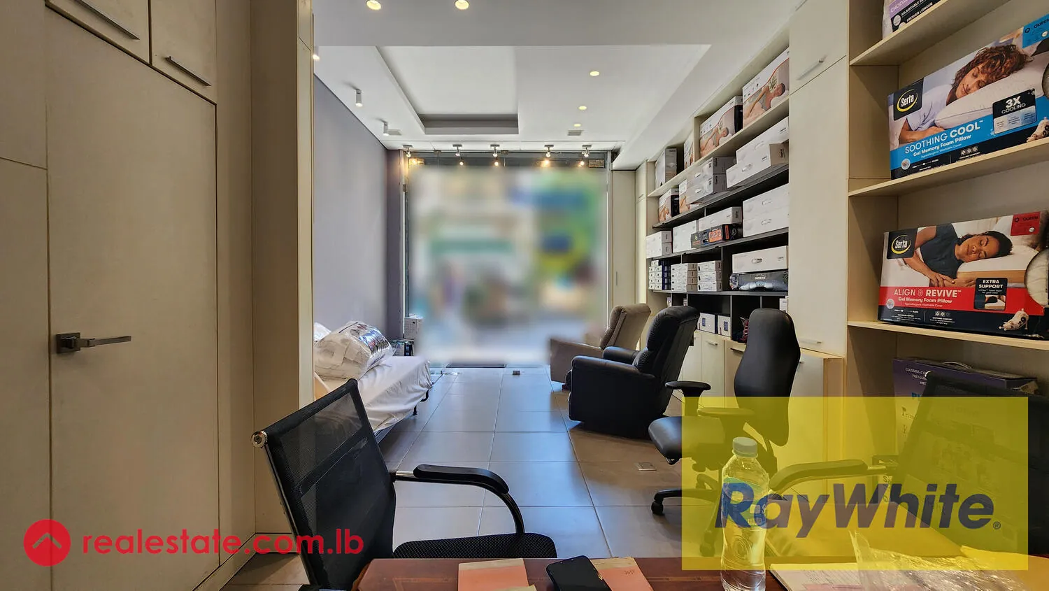 Shop For Rent In Achrafieh — الصورة 3
