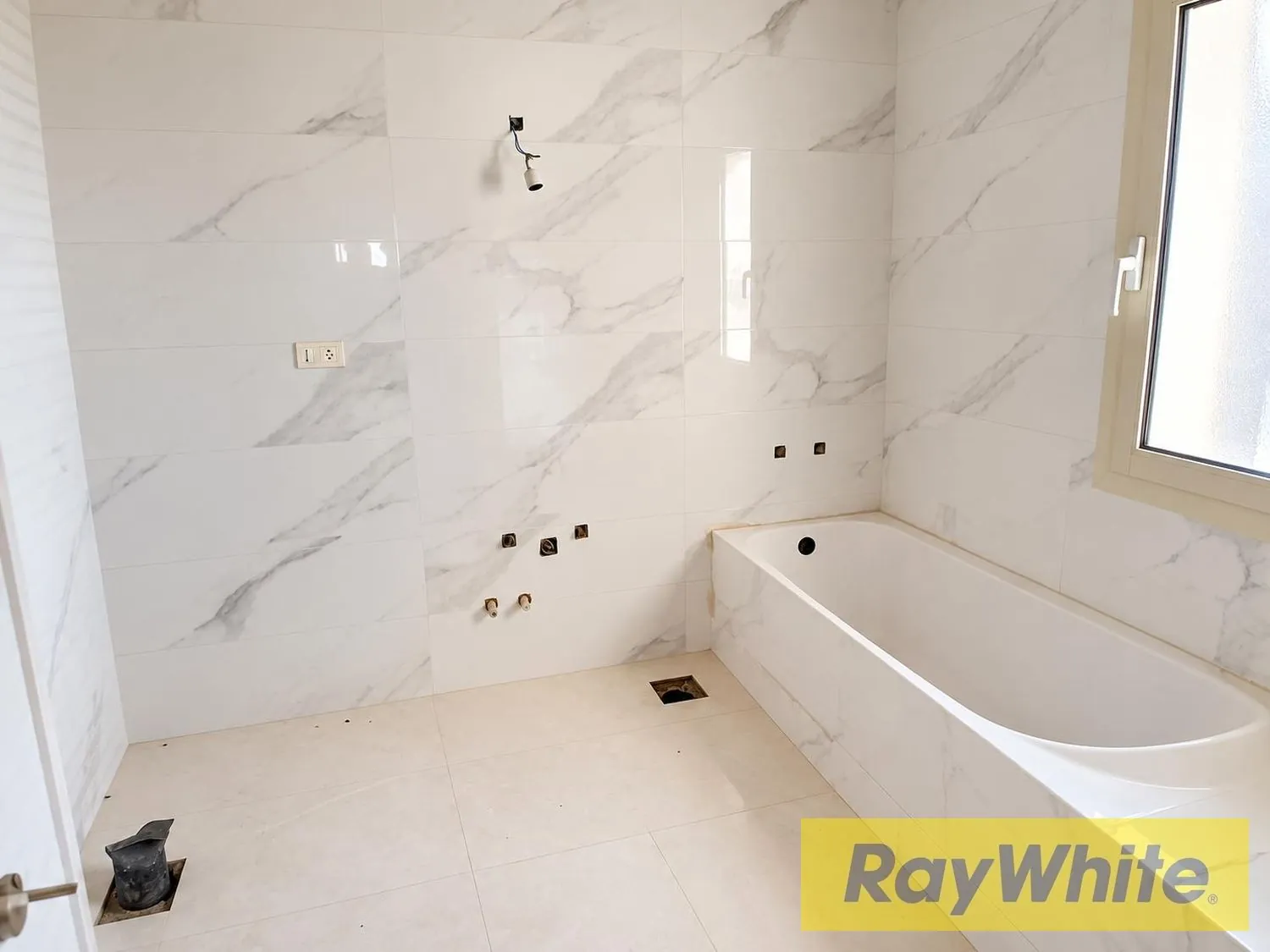 Villa For Sale In Bikfaya – Panoramic View — الصورة 2